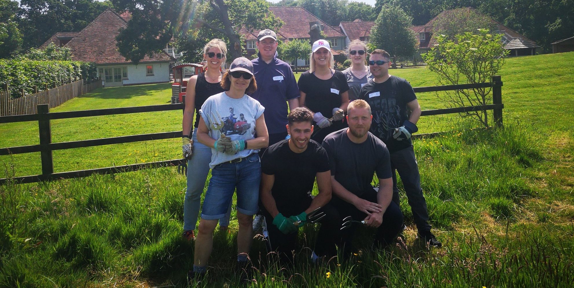 Bennett Christmas get gardening for local children’s hospice